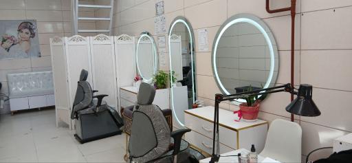 عکس سالن تخصصی میکروبلیدینگ یکتا