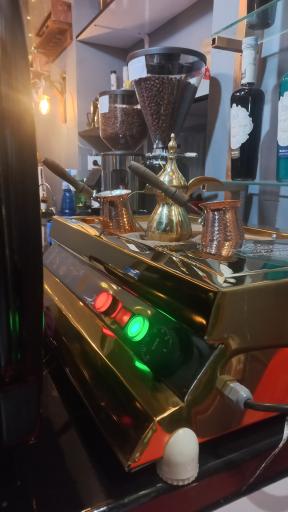 عکس کافی‌شاپ نور