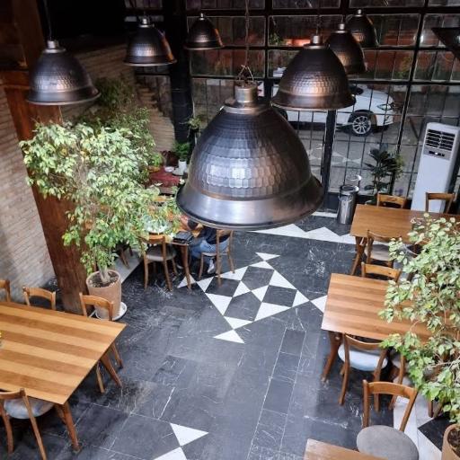 عکس رستوران آقا روشن