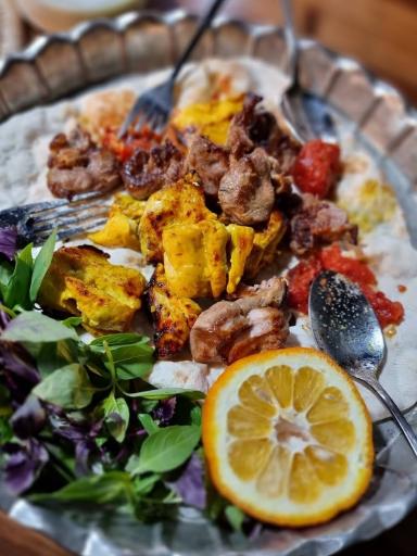 عکس رستوران آقا روشن