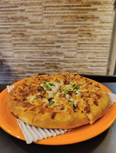 عکس پیتزا هات پلاس