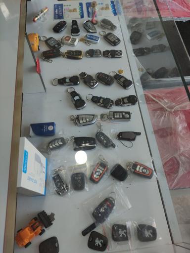 عکس دزدگیر حسین