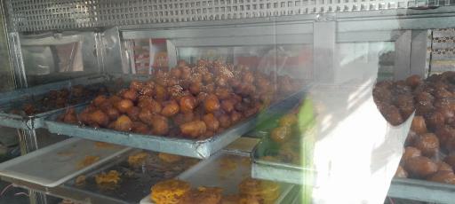 عکس قنادی و شیرینی پزی آناتا