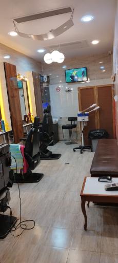 عکس آرایشگاه مردانه هتل هما