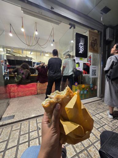 عکس پیشخوان ساندویچ نان و نمک