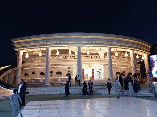 عکس عمارت مجلل ماندگار