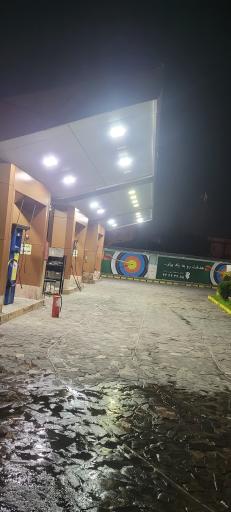 عکس پمپ بنزین سالار