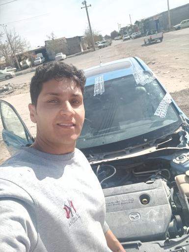 عکس شیشه اتومبیل حسینی 