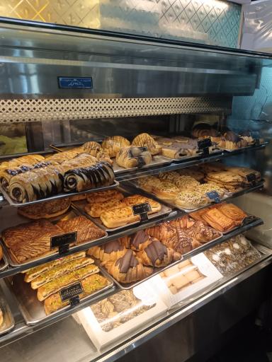 عکس قنادی بهار