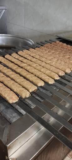 رستوران اکبر مشتی