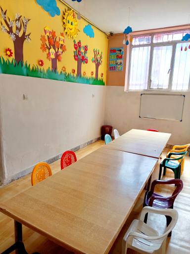 عکس خانه بازی کودک توت فرنگی