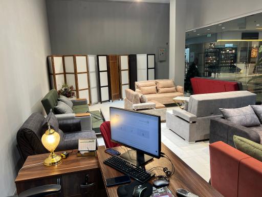 عکس نمایشگاه مبل تختخواب شو ایزی خرید