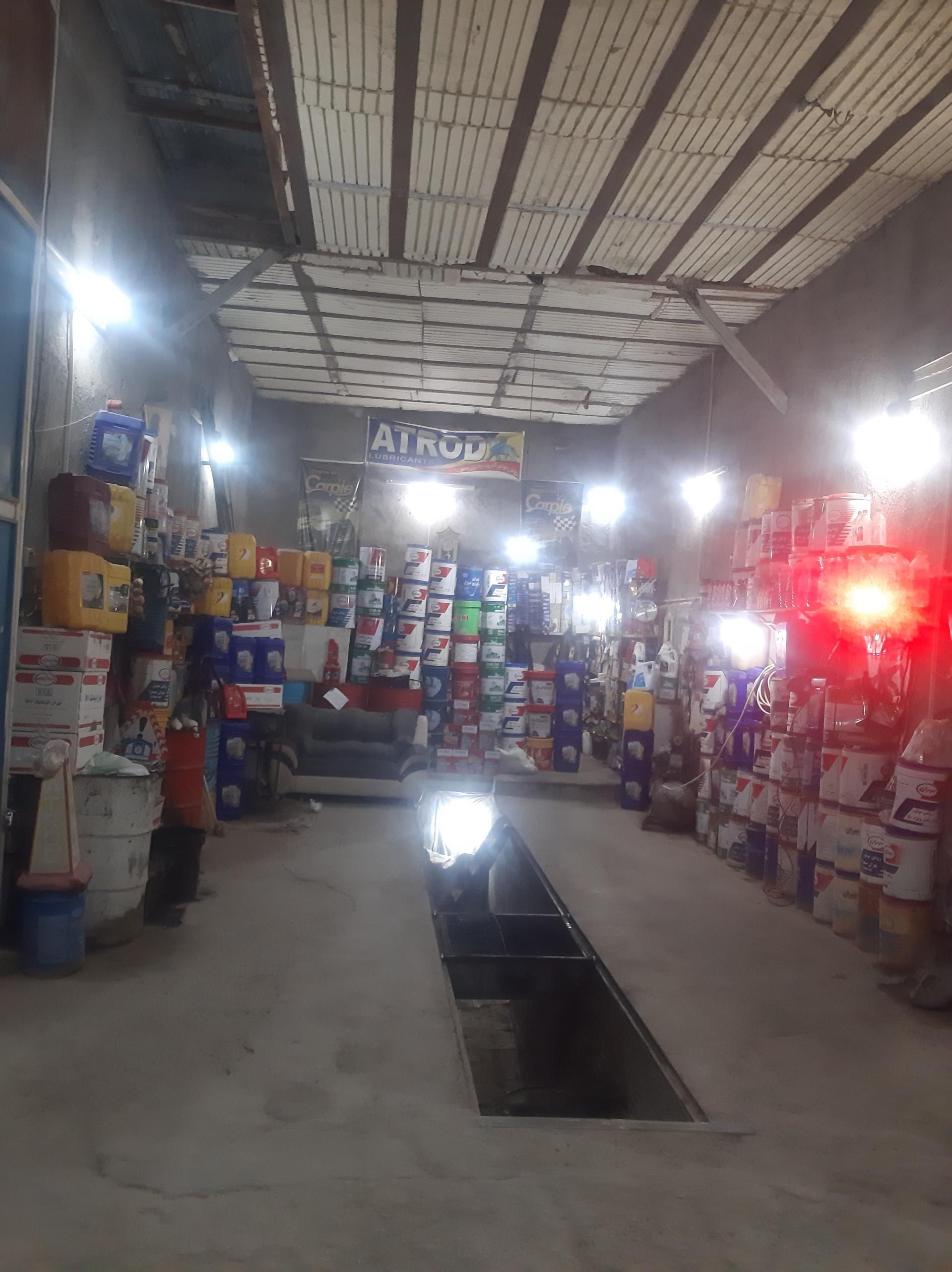 عکس تعویض روغن مجتبی