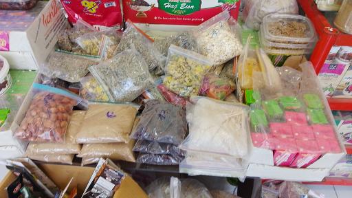 عطاری و گیاهان دارویی شفابخش