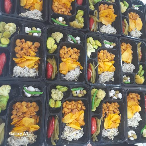 عکس آشپزخانه بزرگ سورین