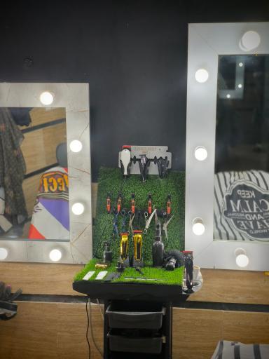 آرایشگاه میروس استایل