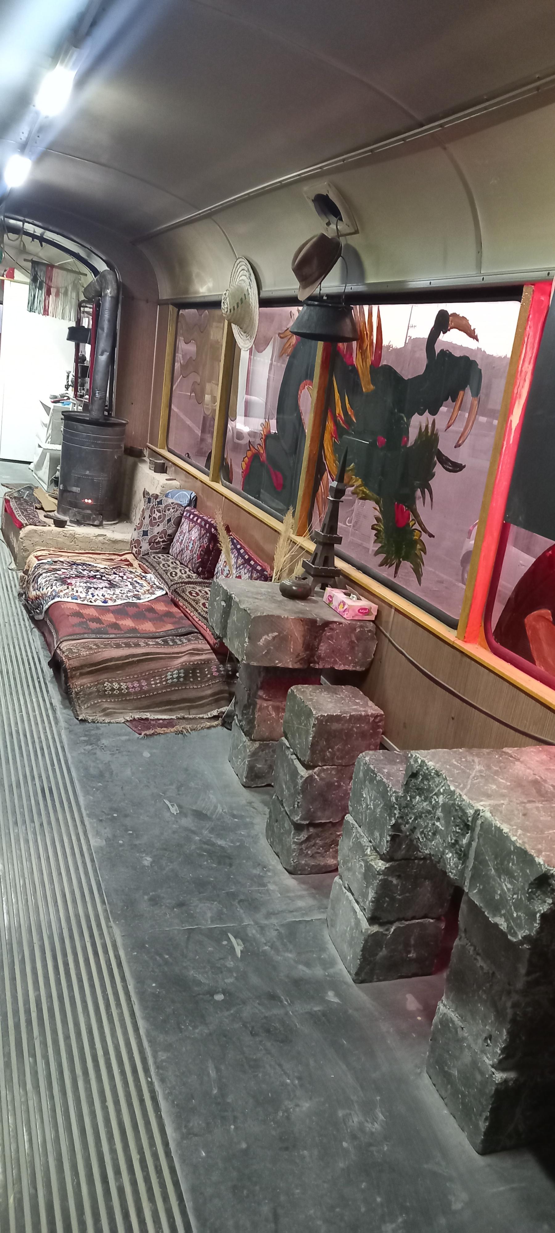 عکس کافی شاپ  عمورضا تنهایی