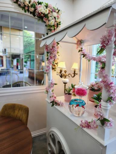 عکس کافه هووم