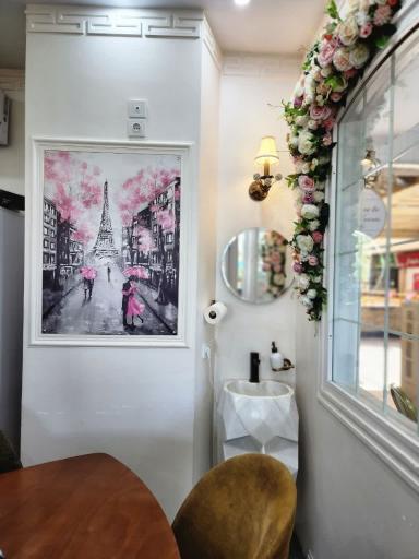 عکس کافه هووم