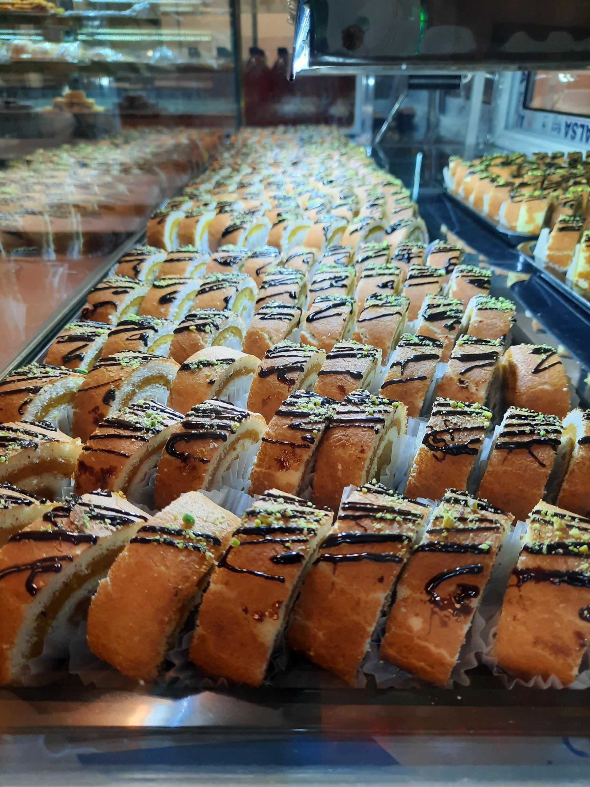 عکس قنادی اسفان