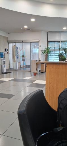 عکس بانک صنعت و معدن