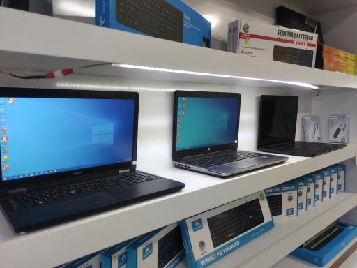 عکس کامپیوتر و لپ تاپ ستاره شرق 