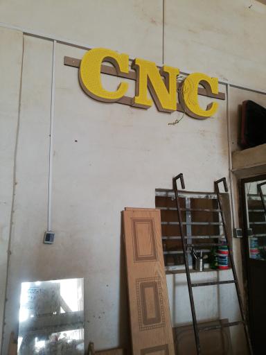 عکس خدمات سی ان سی بلوط