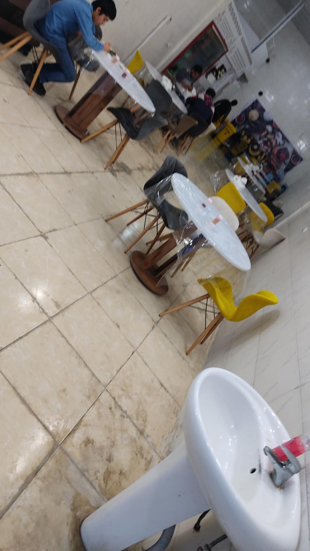 عکس غذا خوری و رستوران شیلان 