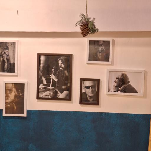 کافه گالری واراک