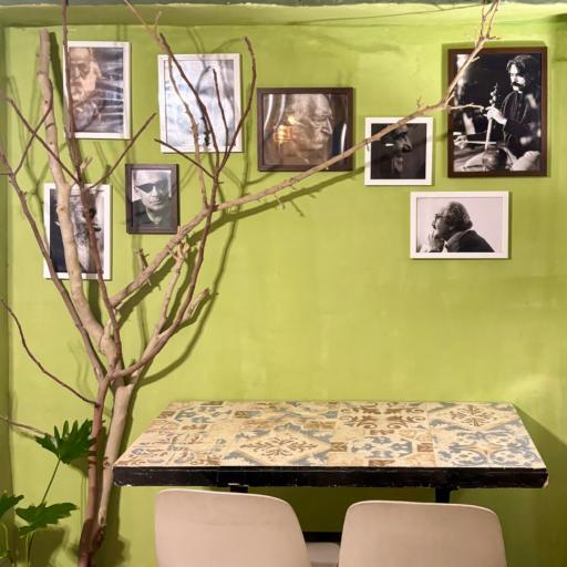 عکس کافه گالری واراک