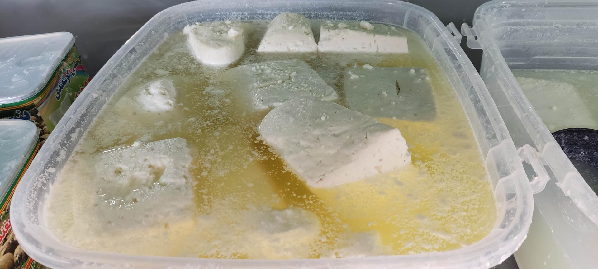 عکس لبنیات سنتی رهگذر 