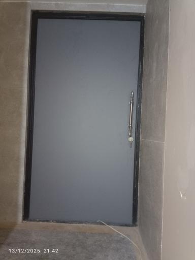 درب آرین پور 
