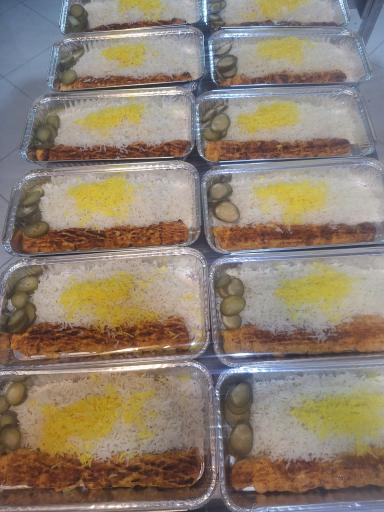 عکس غذای بیرون برناردون شهر