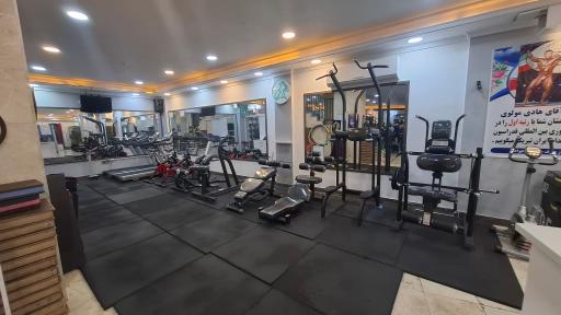عکس باشگاه بدنسازی مولوی