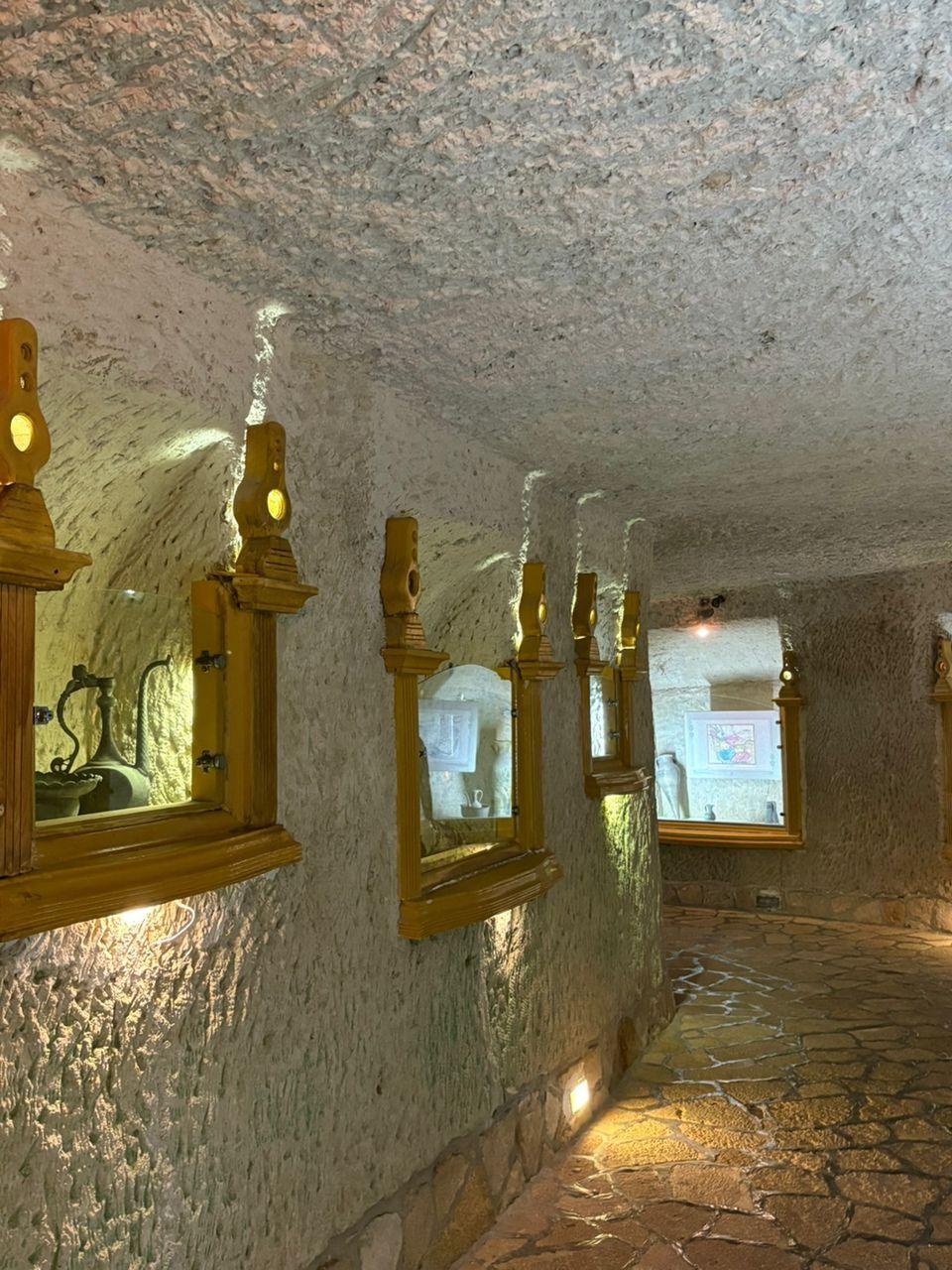 عکس شهر زیرزمینی کاریز