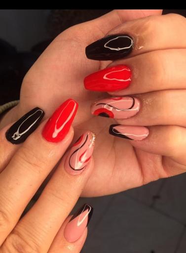 عکس مرکز ناخن روشنک