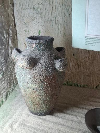 عکس شهر زیرزمینی کاریز