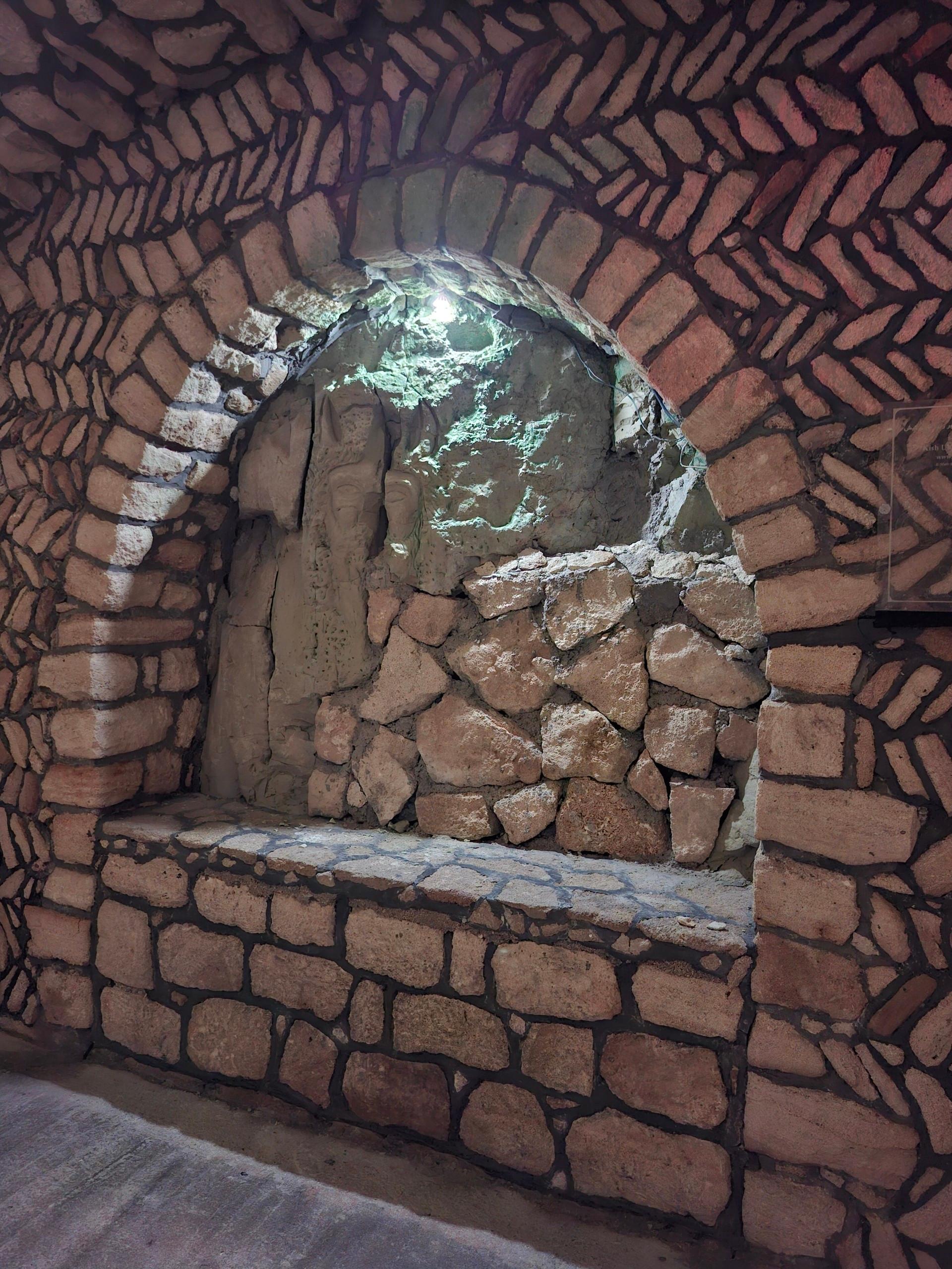 عکس شهر زیرزمینی کاریز