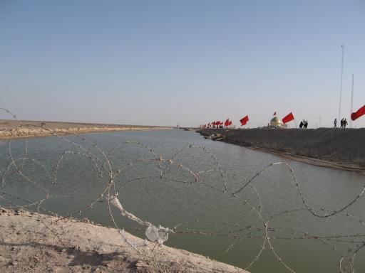 عکس حسینیه یادمان طلاییه