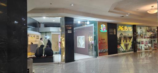 عکس موزه وارونه