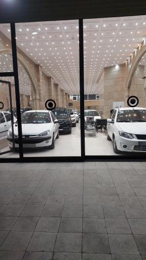 عکس نمایشگاه اتومبیل نجفی 