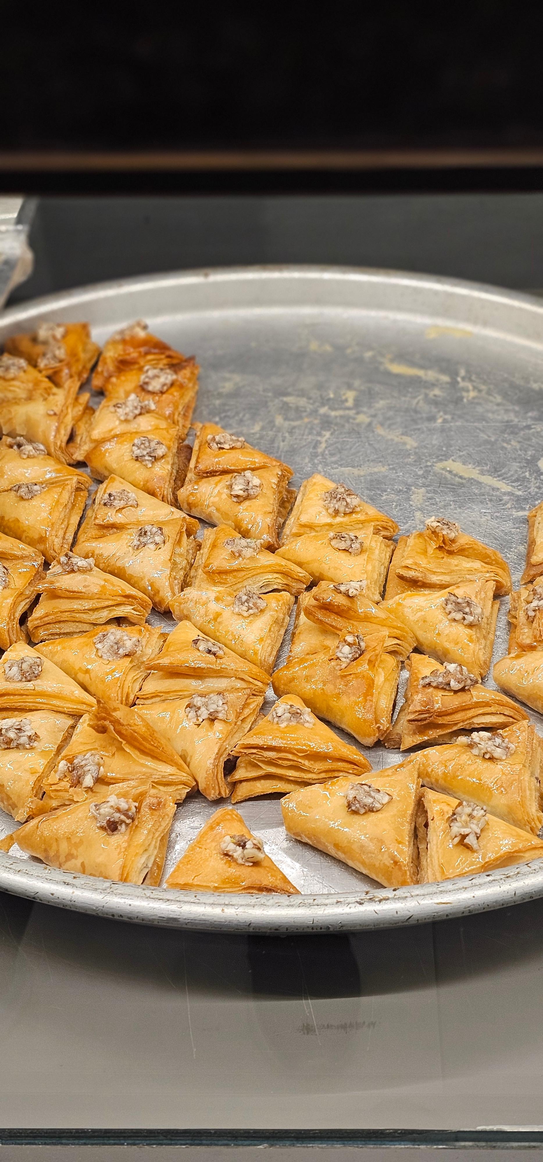 عکس شیرینی لبنانی روشه گاندی