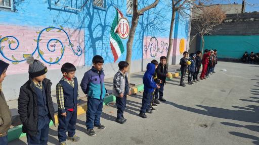 عکس دبستان دهقانیان