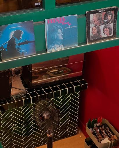 عکس کافه هاگ