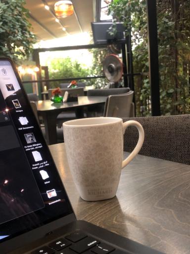 عکس کافه هاگ