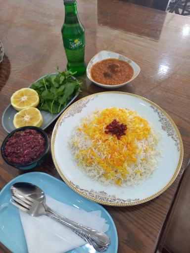 عکس رستوران پدر و پسر