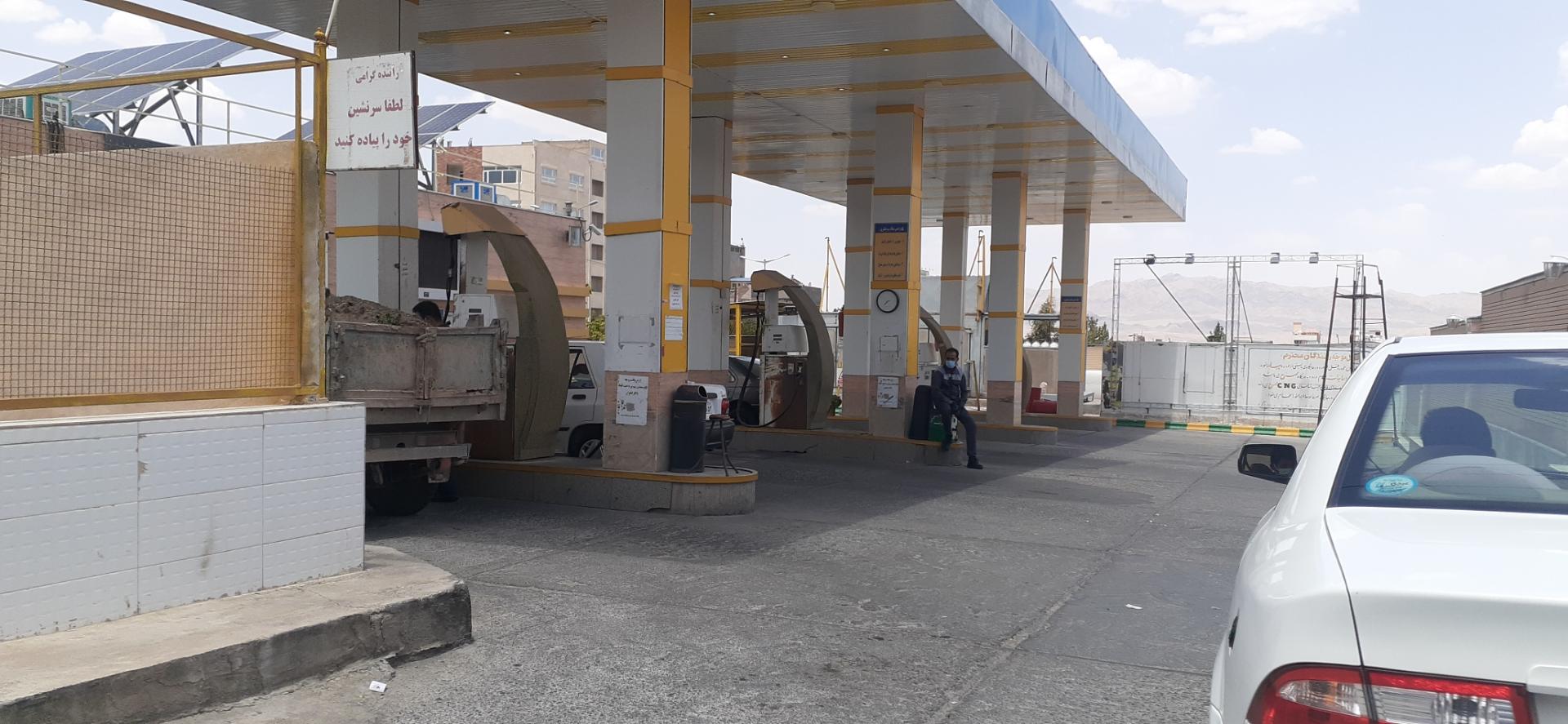 عکس پمپ گاز سی ان جی مدرس