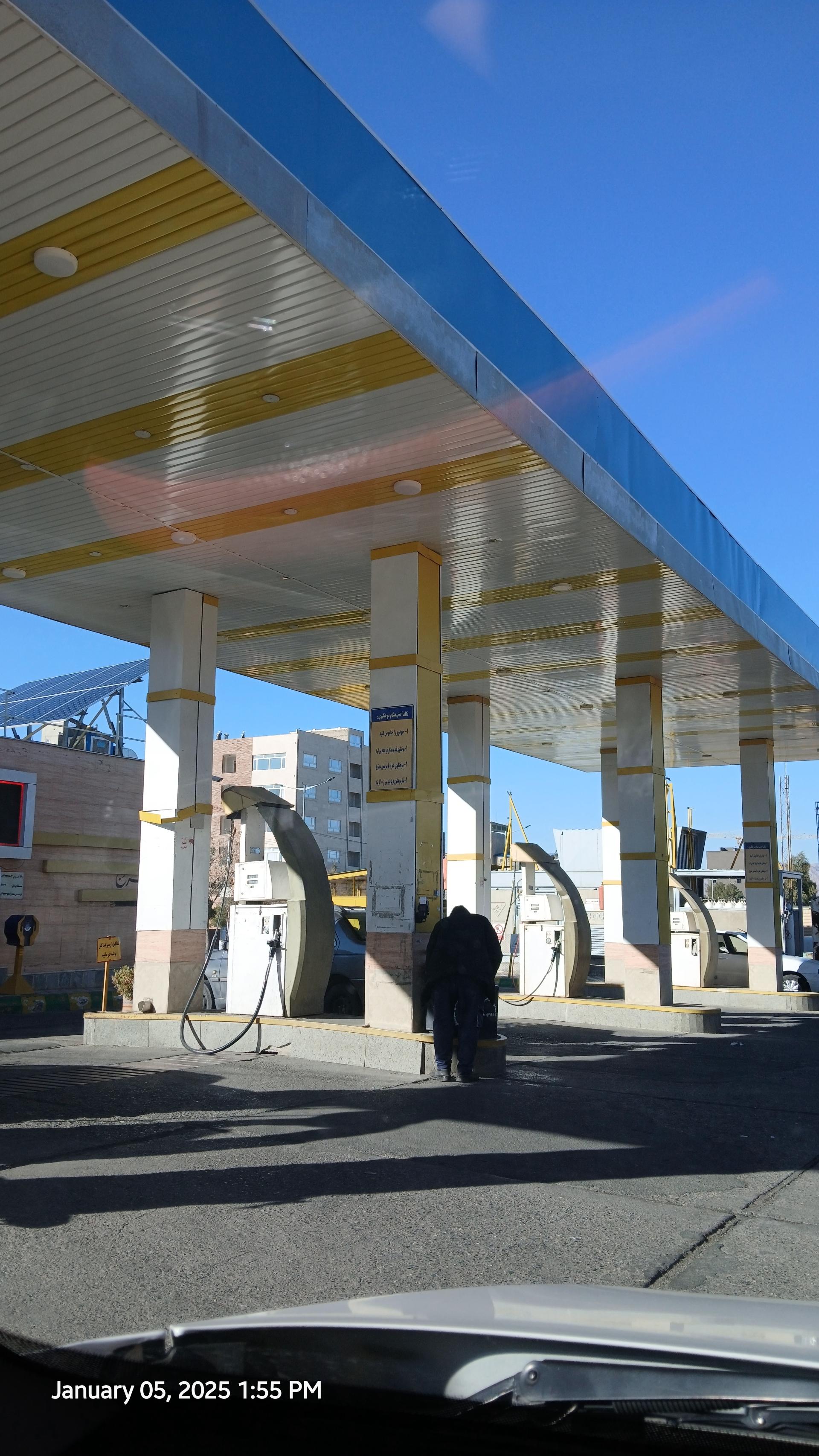 عکس پمپ گاز سی ان جی مدرس