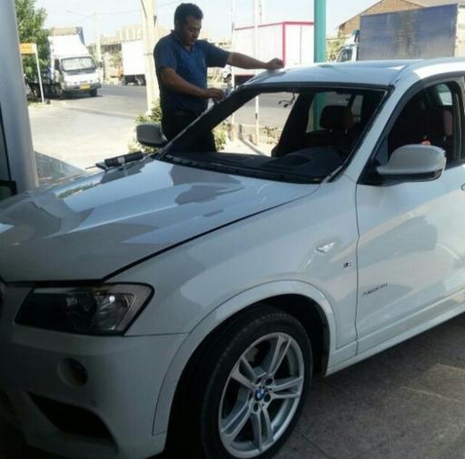 عکس شیشه اتومبیل آریا