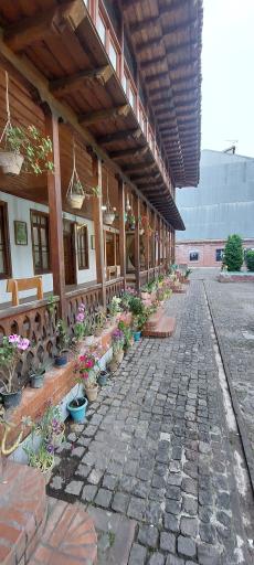 عکس خانه موزه میرزا کوچک جنگلی